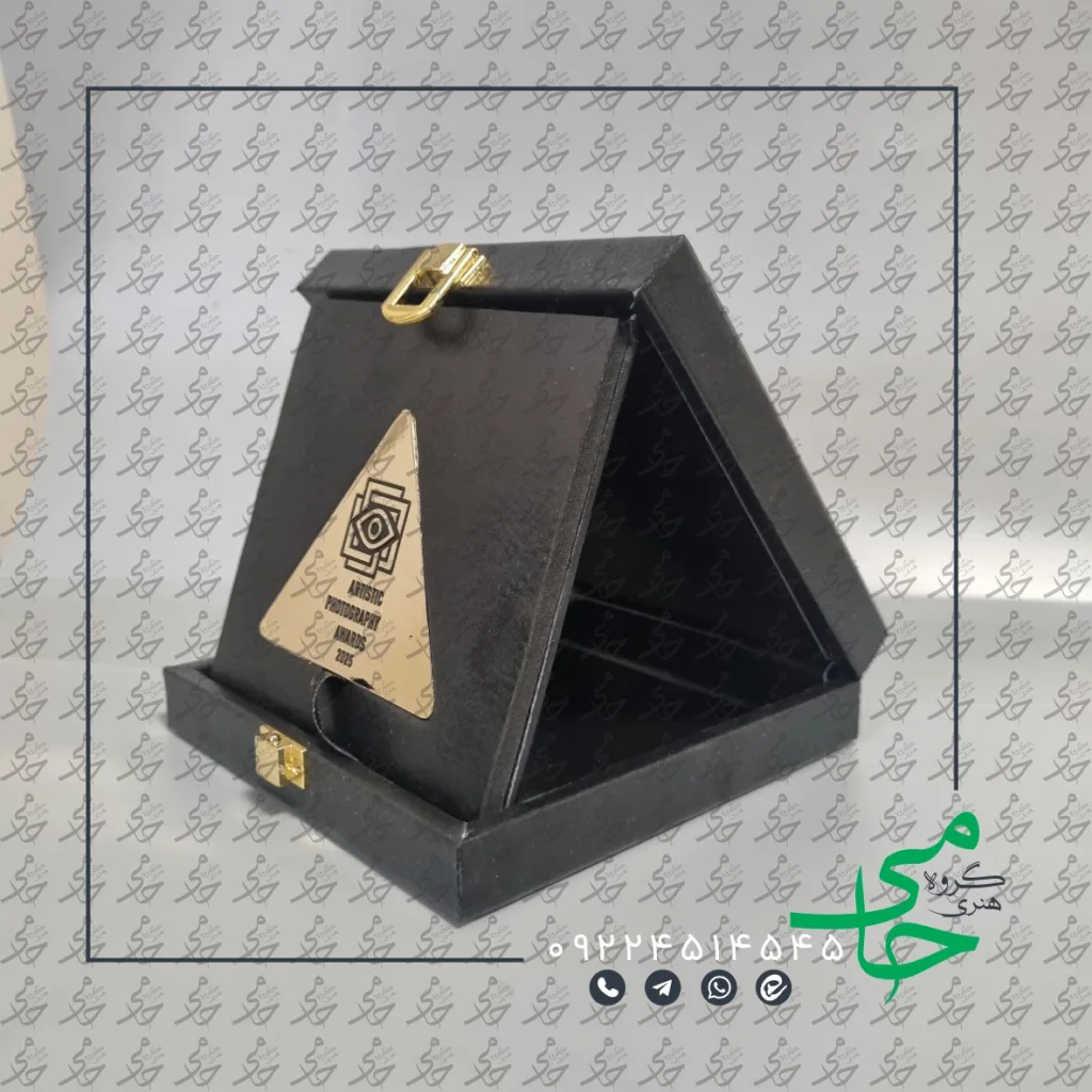 لوح و مدال l10